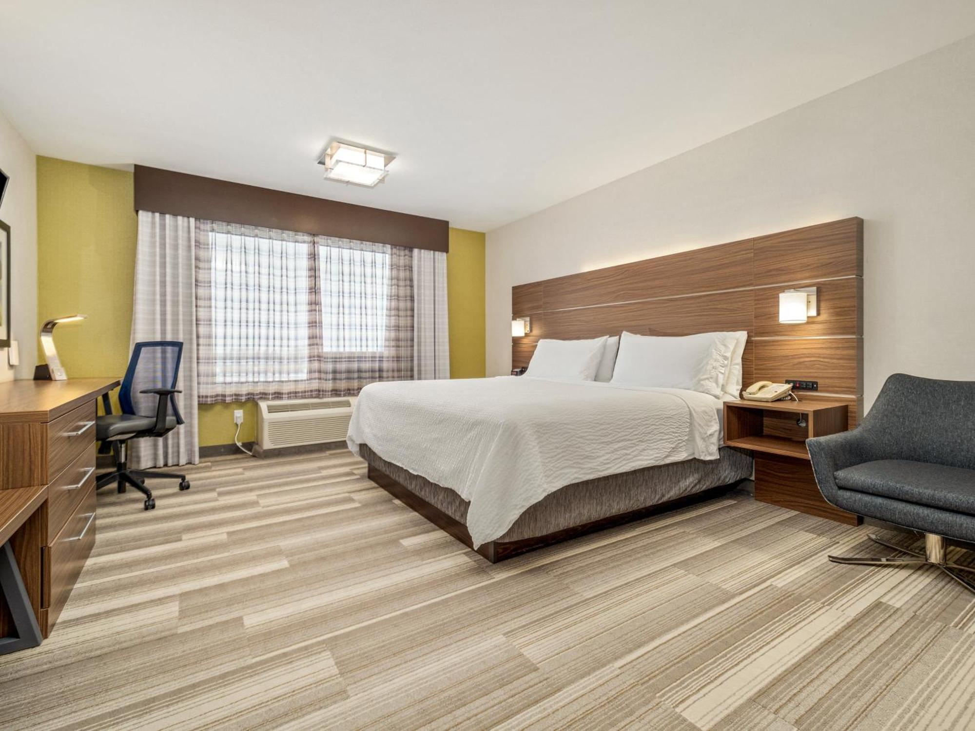 Holiday Inn Express & Suites Medicine Hat By Ihg Buitenkant foto